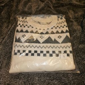 Never worn Coors Light Chriatmas Sweater Size Large